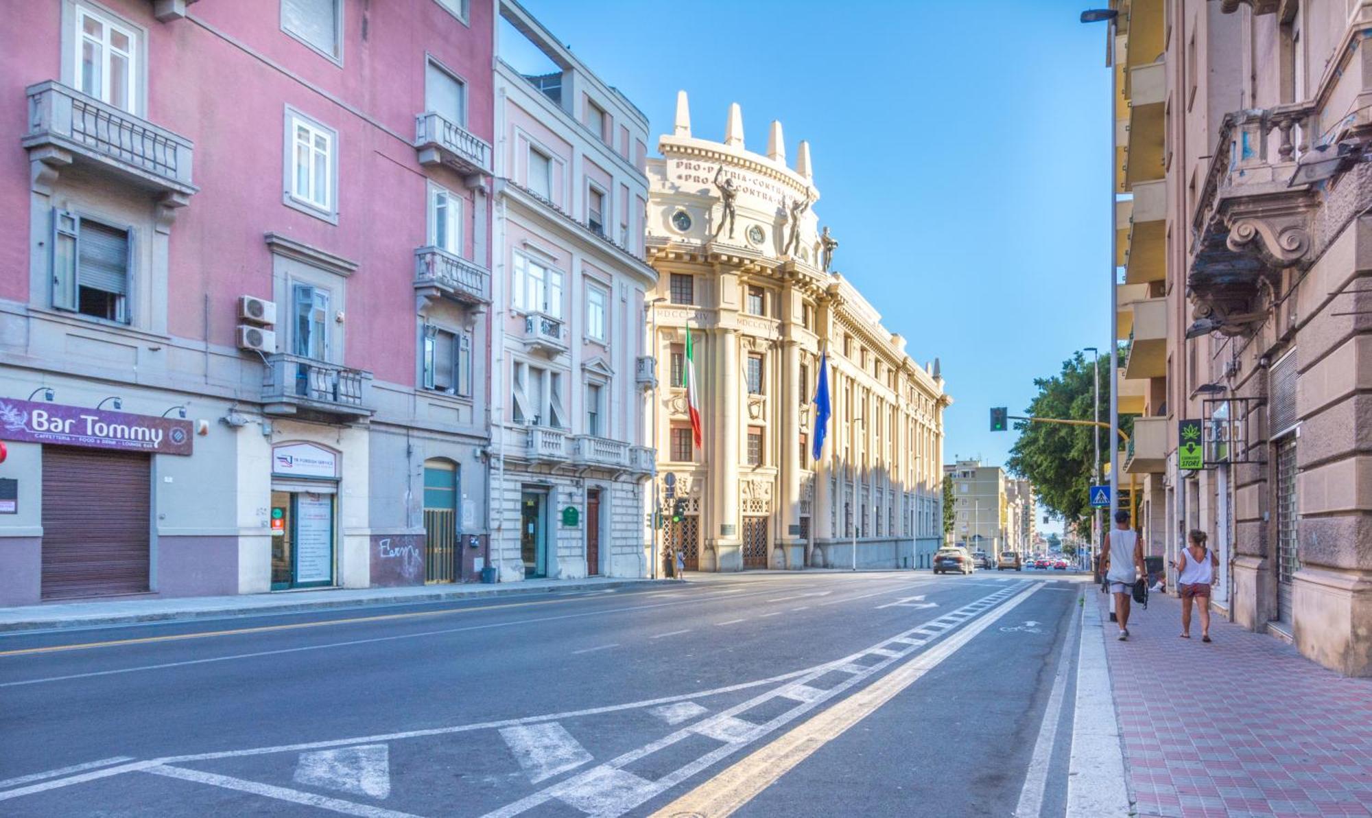 Sunscape Rooms Cagliari City Center Экстерьер фото