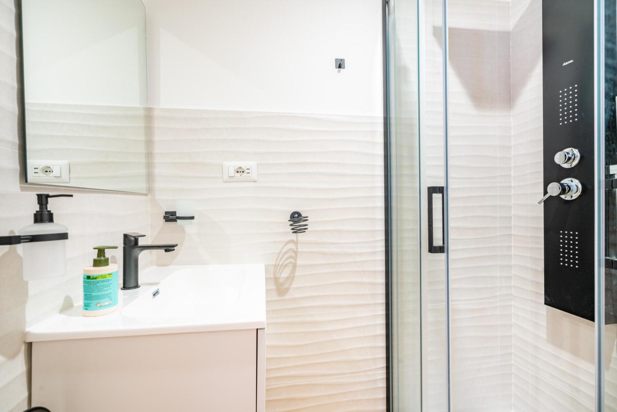 Sunscape Rooms Cagliari City Center Экстерьер фото